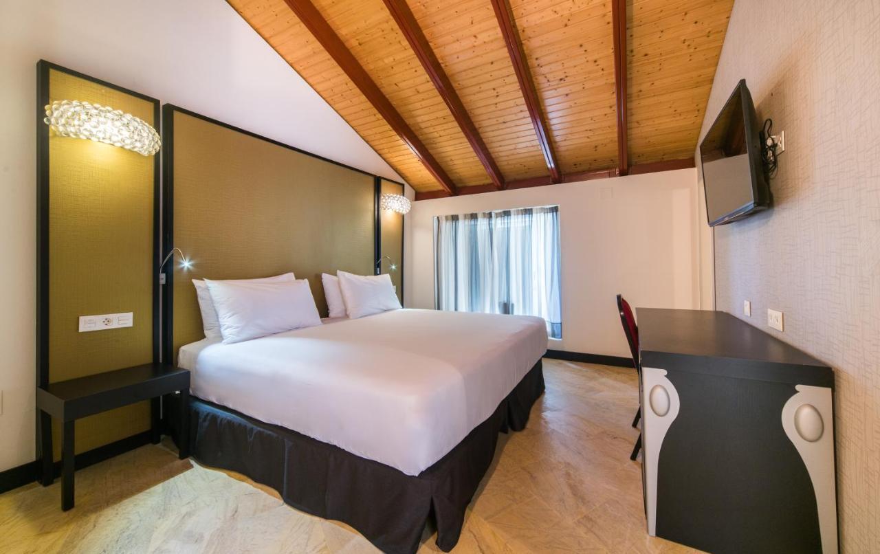 Double or Twin Room,1272658975:JPEG